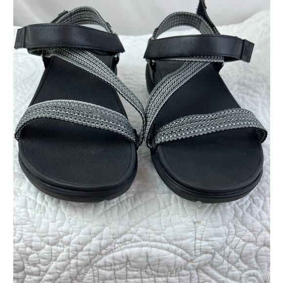 FitFlop Women 11 Black Fabric Strappy Waterproof Summer Vacation Sandal ES5-090A - Picture 7 of 11